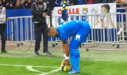 浙江vs海牛：双方均4外援首发，王钰栋出战，汪士钦替补