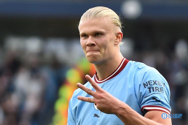 王曼昱3-0横扫李恩惠，发挥稳定，技术多样，孙颖莎等队友观战学习。