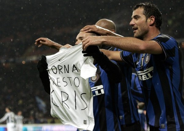 扛起球队！字母哥半场10中8，得到19分8篮板3助攻