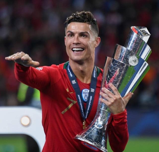 亚洲杯强队集体发力