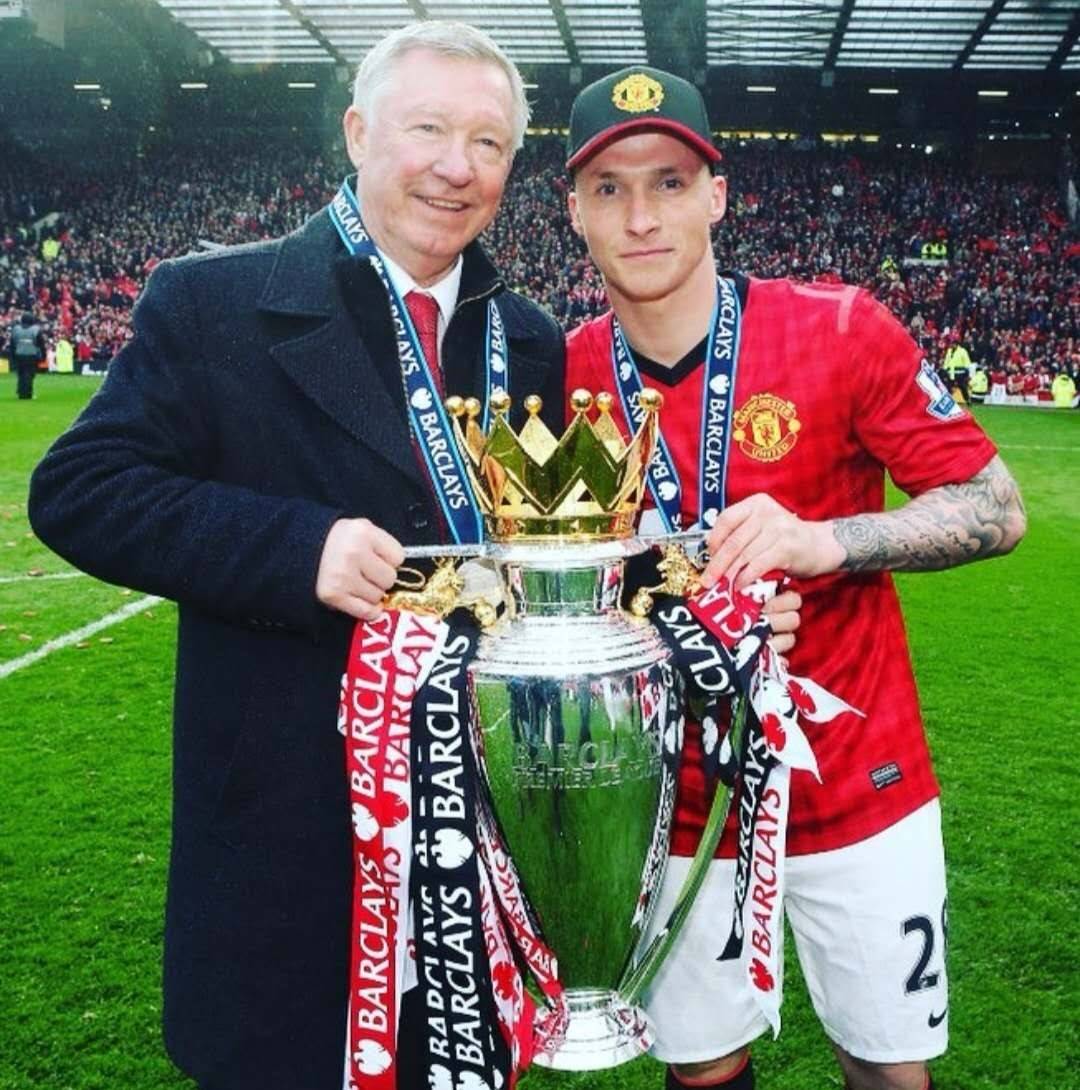 与去年排名相同，北京国安与山东泰山分别锁定中超第四第五（延续去年排名，北京国安与山东泰山分列中超第4、第5位）